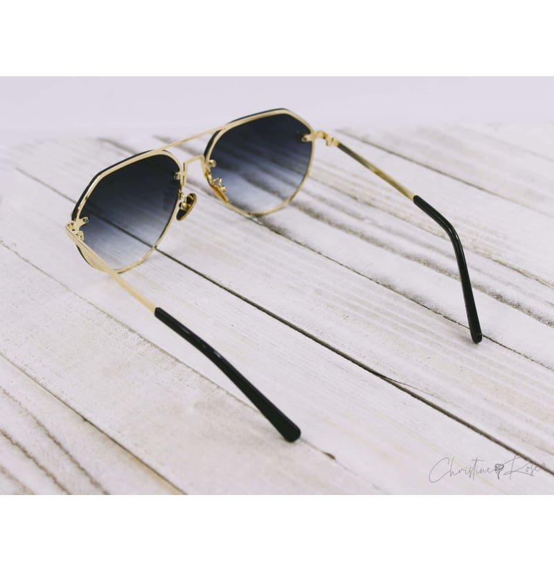 Sunglasses - Precious Pearl Black Faded Sunglasses